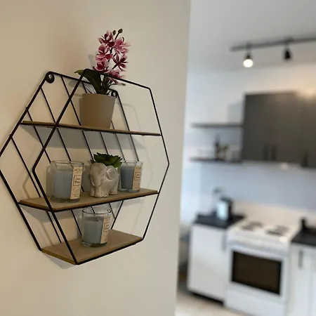 Urban Side Apartment *