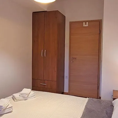 Urban Side Apartment