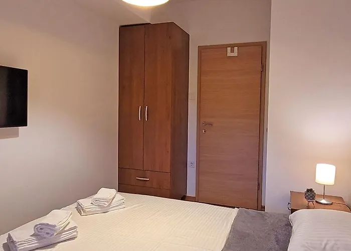 Urban Side Apartment